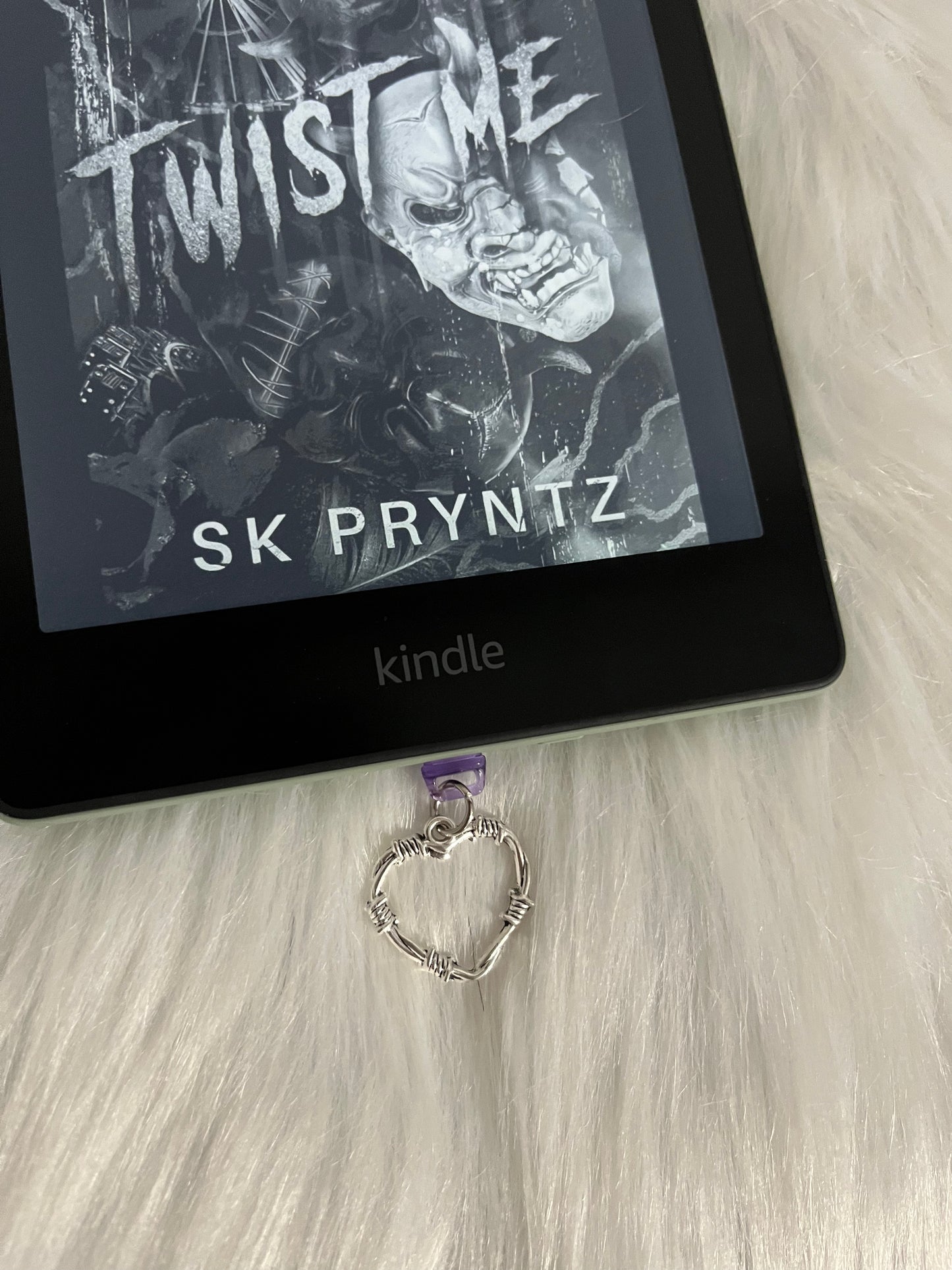 Heart Dust Plug Charm